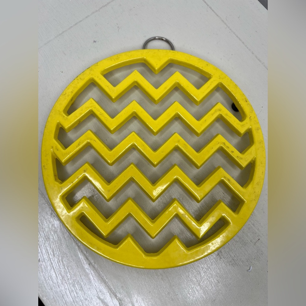 Core Kitchen Yellow Chevron Trivet